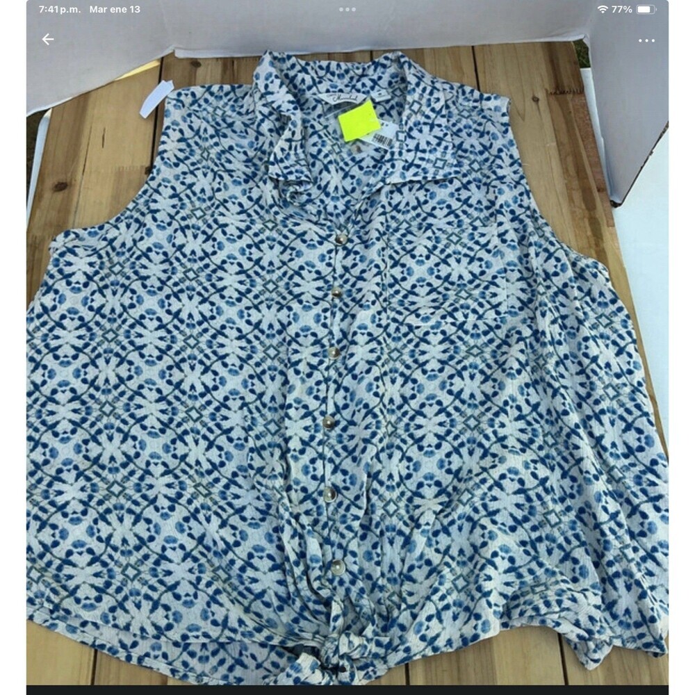 Café Morrahish Plus Size Sleeve Less Top 2X  In New Condition With Tags